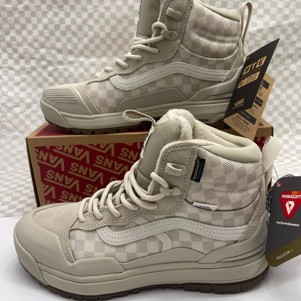 Vans Men’' UltraRange EXO Hi Gore-Tex Cream Lace Up Boot Mte2 Checkerboard Birch